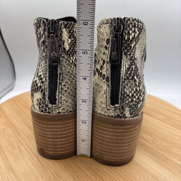 Blondo Esmee Waterproof Snake Print Ankle Bootie Block Heel Zip Women's 8M - Picture 7 of 11